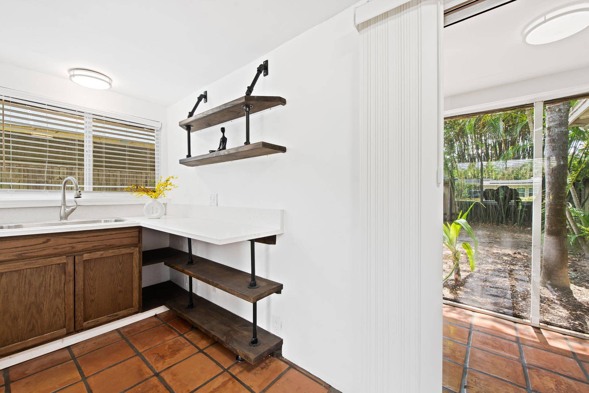 2020 NE 4th Avenue, #2, Wilton Manors, FL 33305 18-web-or-mls-DSC_5113