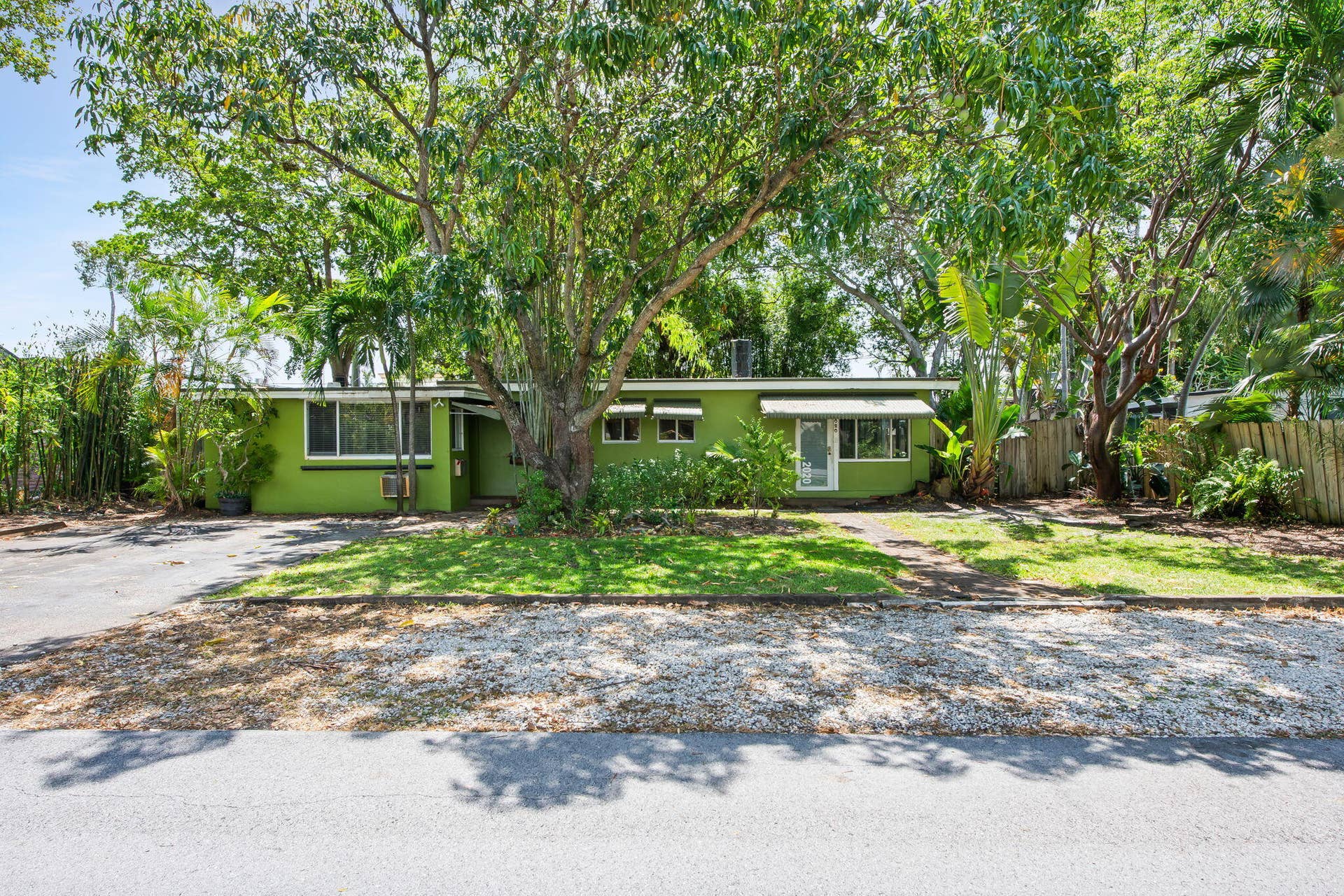 2020 NE 4th Avenue, #2, Wilton Manors, FL 33305 6-web-or-mls-DSC_5019
