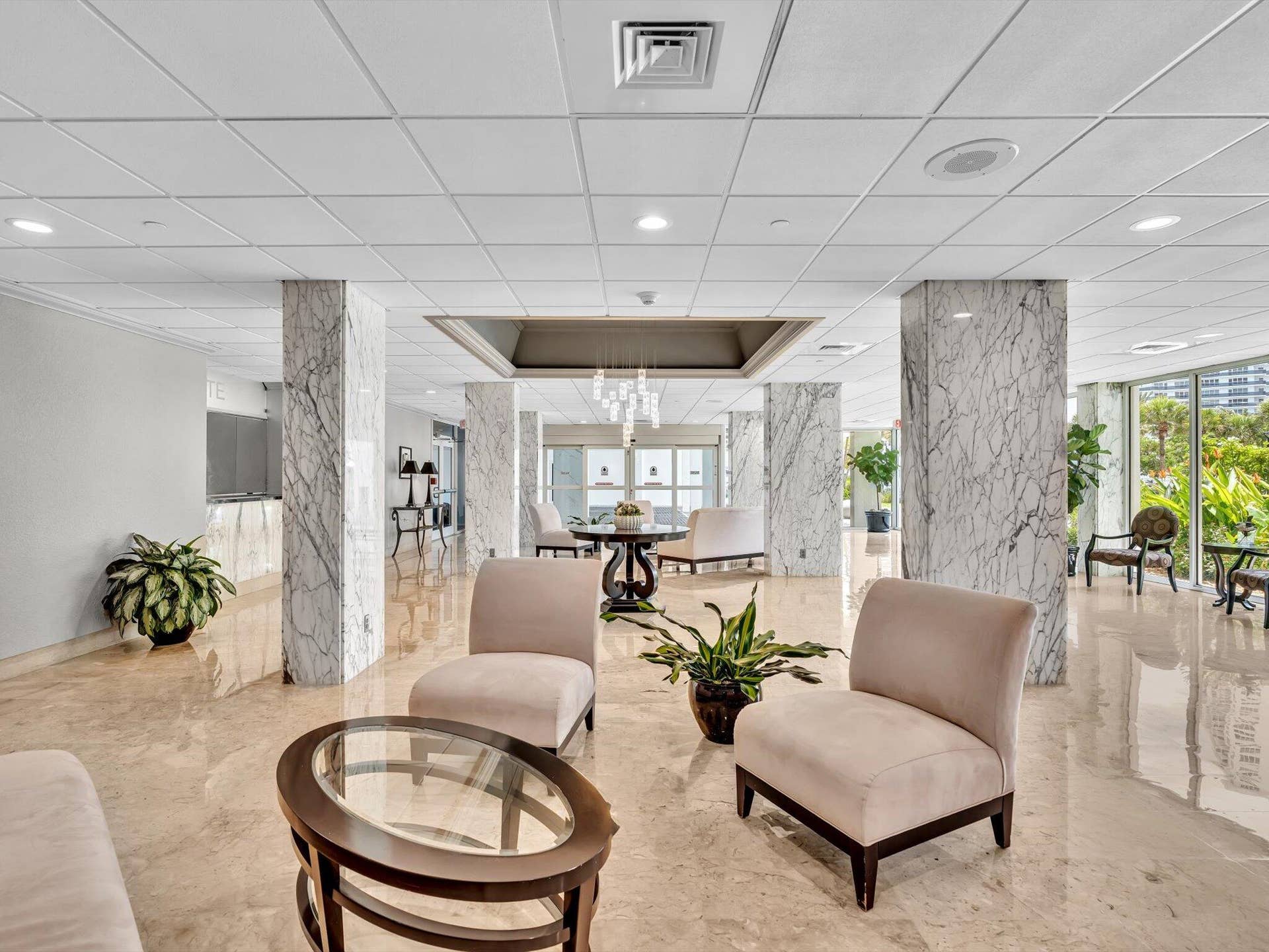 3300 NE 36th Street, #721, Fort Lauderdale, FL 33308 Marble lobby