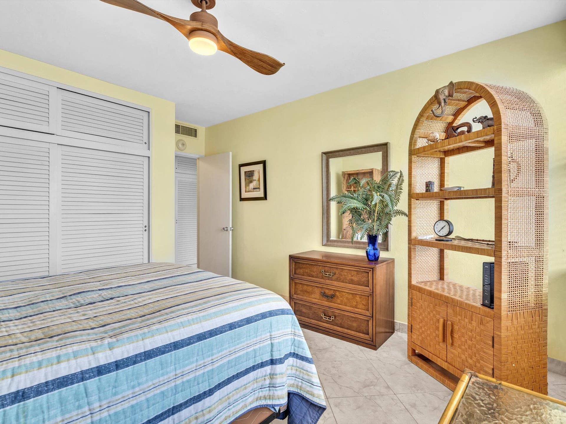3300 NE 36th Street, #721, Fort Lauderdale, FL 33308 Guest ceiling fan