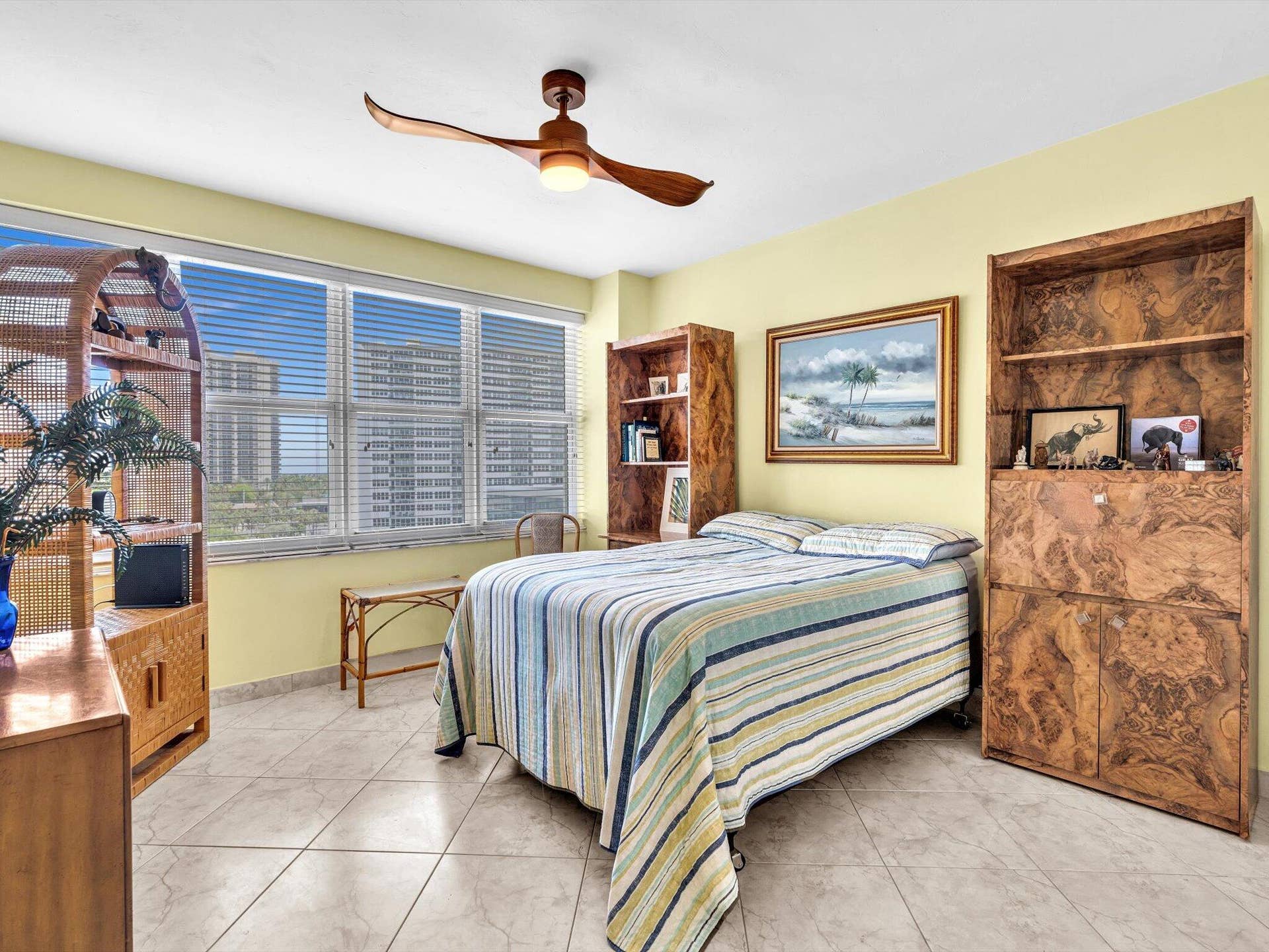 3300 NE 36th Street, #721, Fort Lauderdale, FL 33308 Guest bedroom