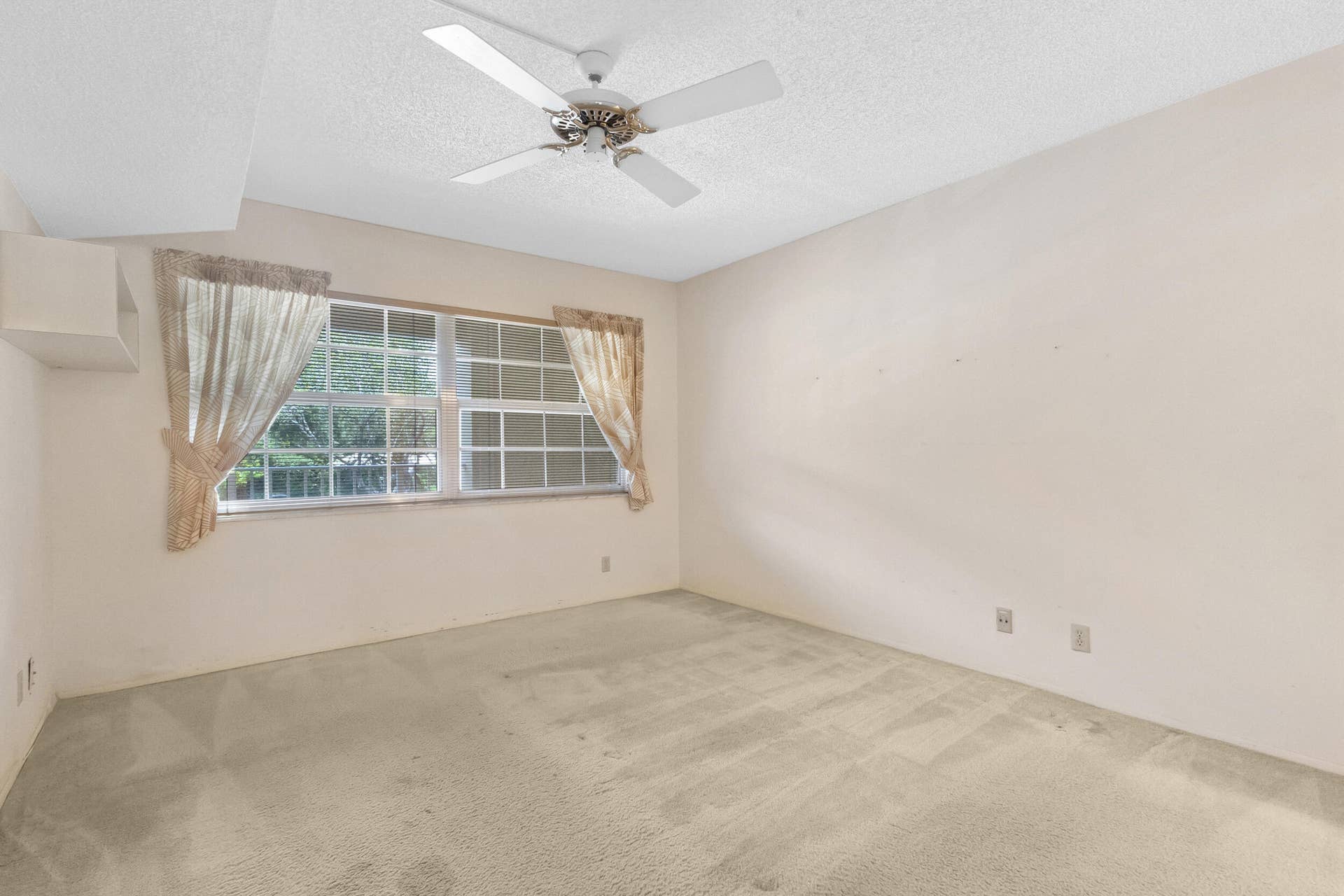 35_accutour_01 cypress-grove-way -039