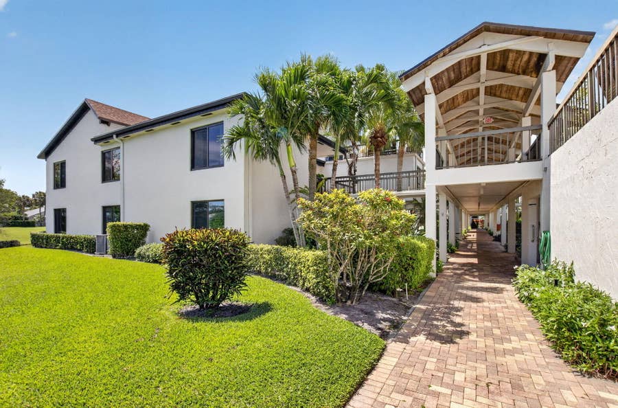 Property photo for 900 GREENSWARD Lane, #110-G, Delray Beach, FL