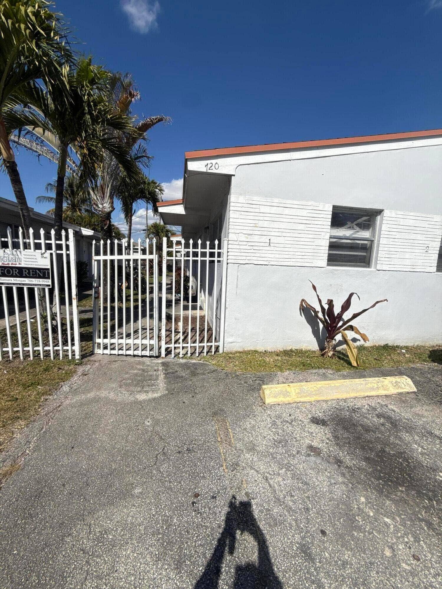 720 SW 7th Street, #1, Dania Beach, FL 33004 DJI_20260212_132606_753