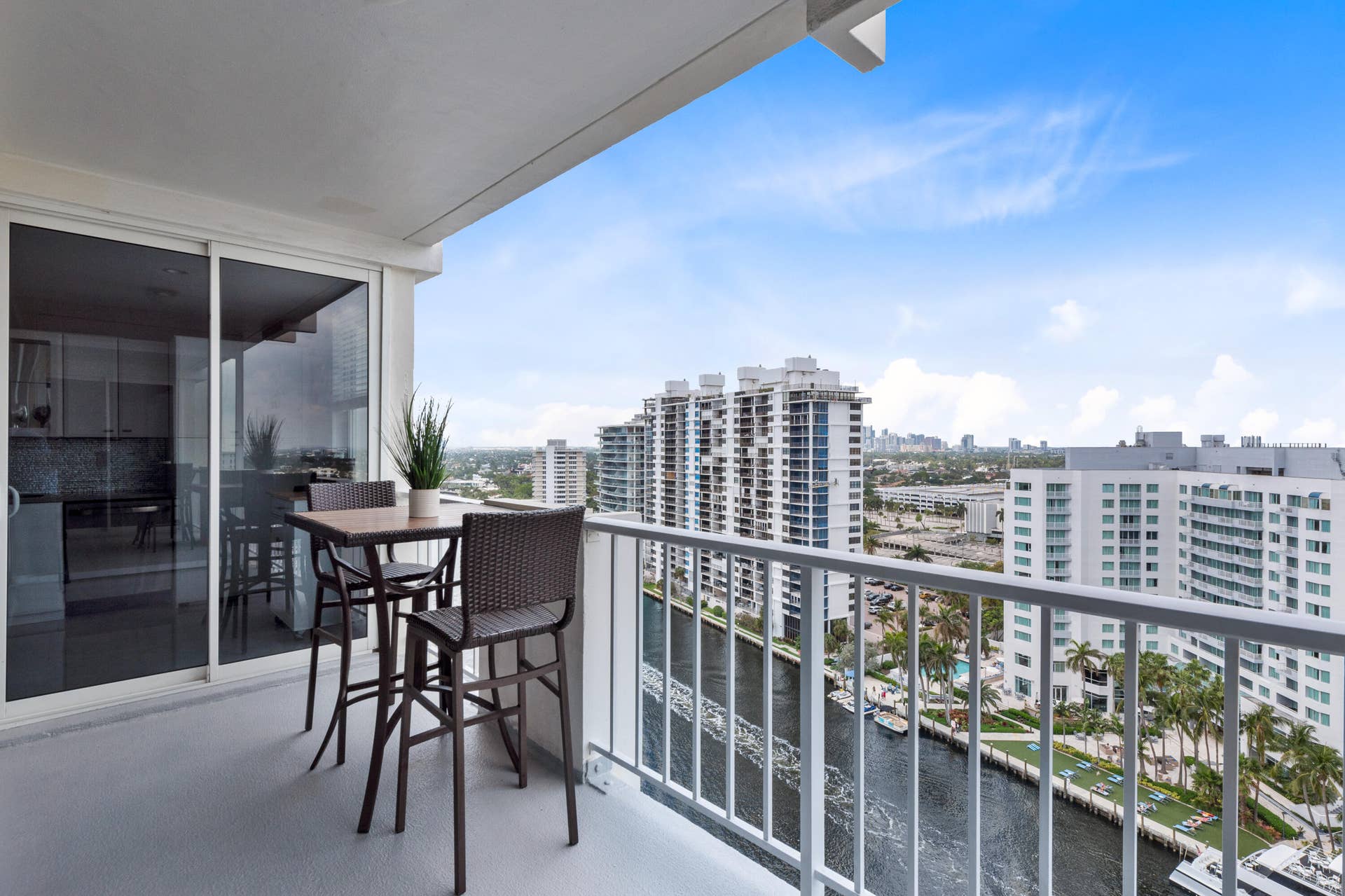 2800 E Sunrise Boulevard, #19d, Fort Lauderdale, Fort Lauderdale, FL 33304 Balcony and view to southwest