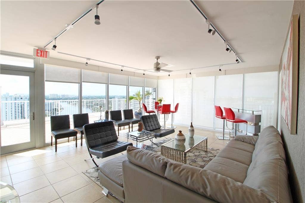 2800 E Sunrise Boulevard, #19d, Fort Lauderdale, Fort Lauderdale, FL 33304 Community room