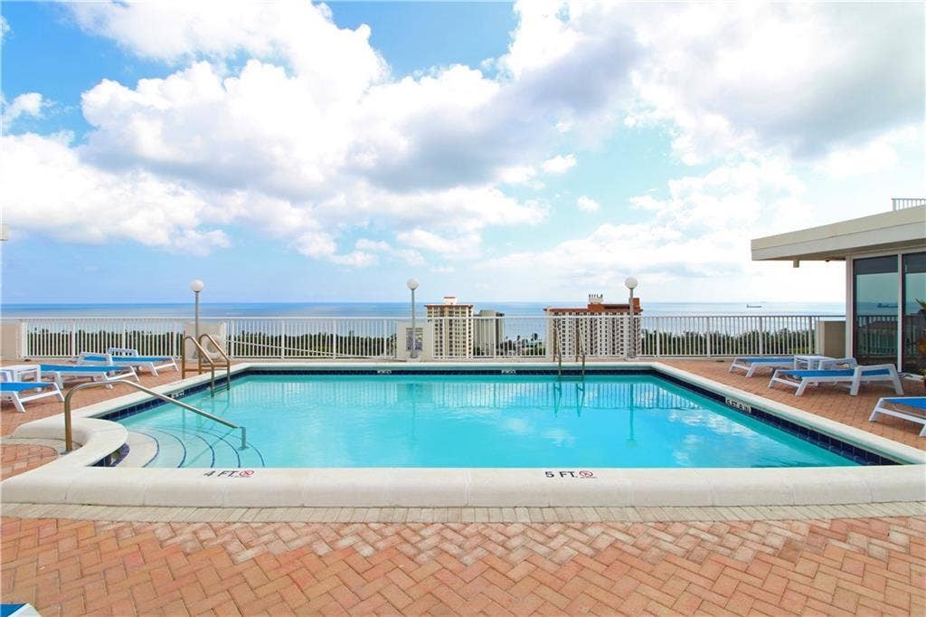 2800 E Sunrise Boulevard, #19d, Fort Lauderdale, Fort Lauderdale, FL 33304 pool