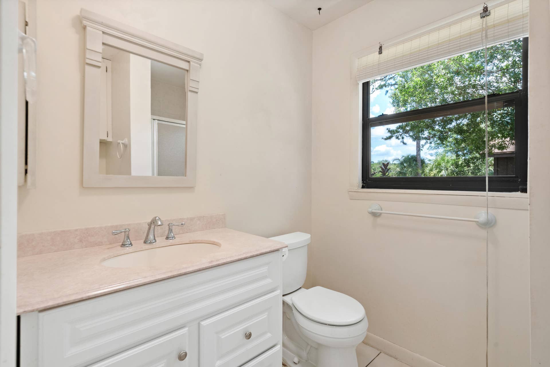 6035 N 180th St Street N, Jupiter, FL 33458 DSC06919