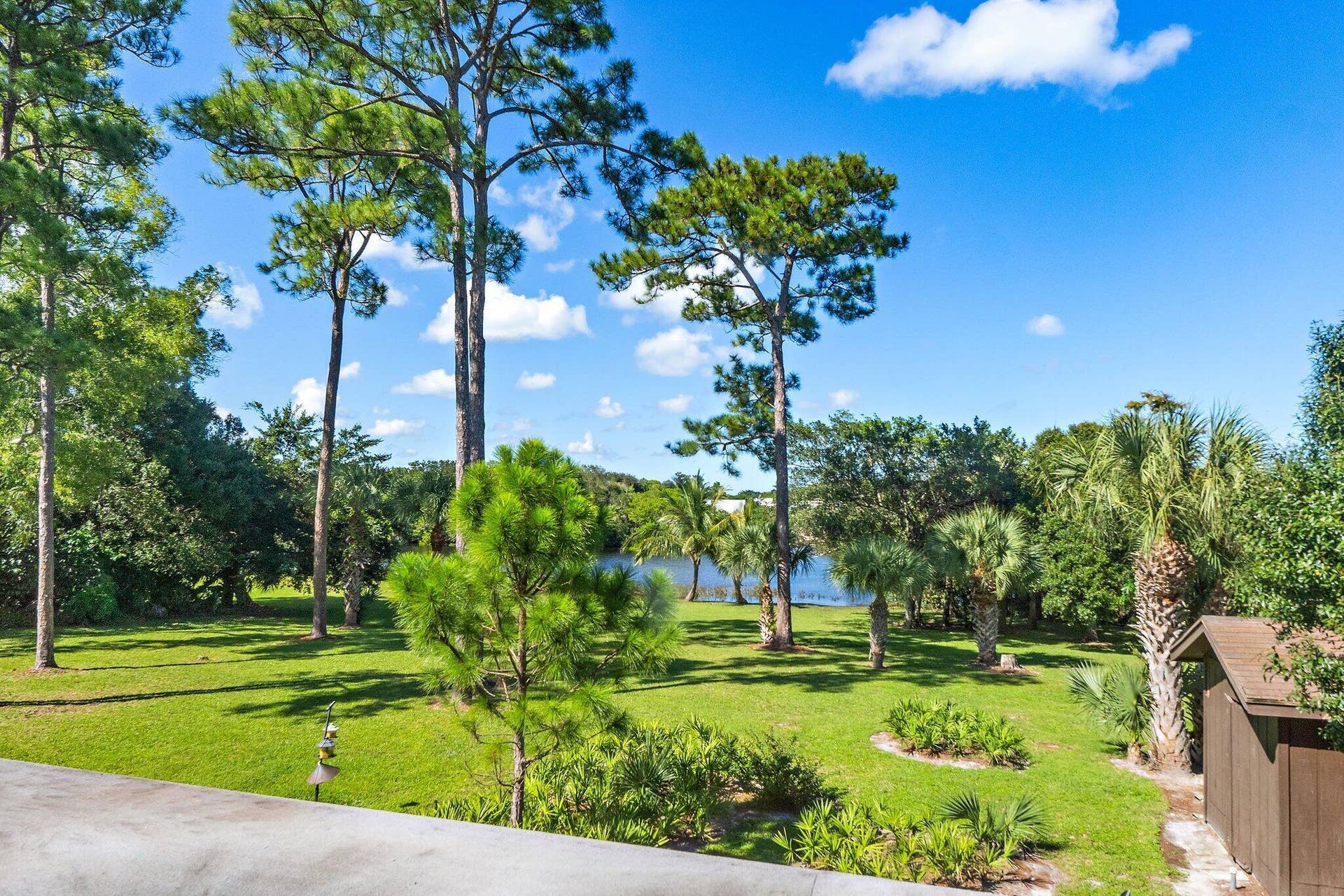 6035 N 180th St Street N, Jupiter, FL 33458 view