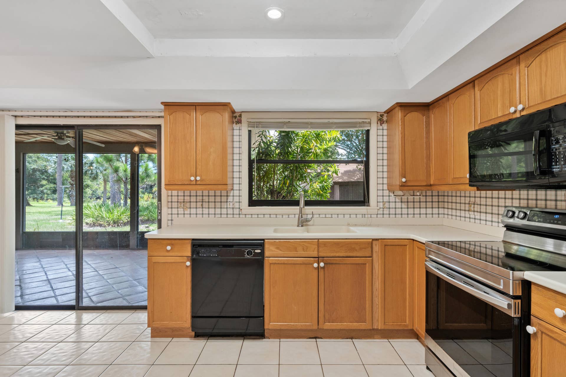 6035 N 180th St Street N, Jupiter, FL 33458 DSC06909