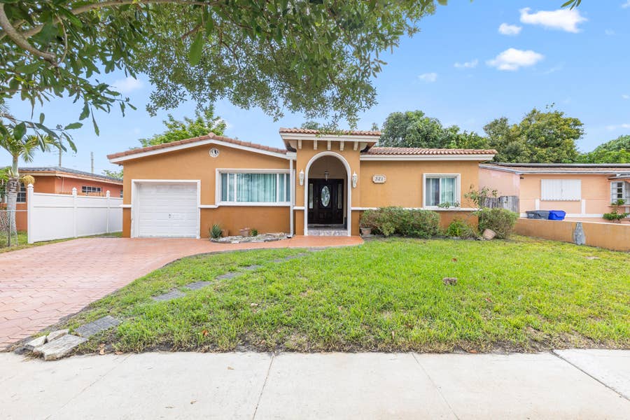 Property photo for 321 N 72nd Terrace, Hollywood, FL