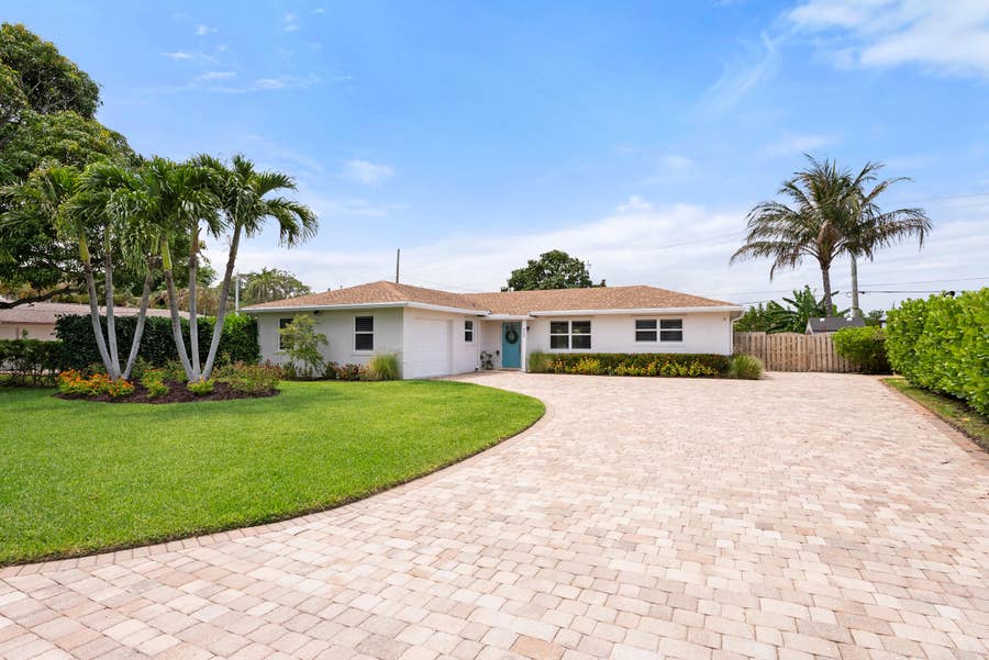 Property photo for 303 W Norfolk Road, Jupiter, FL