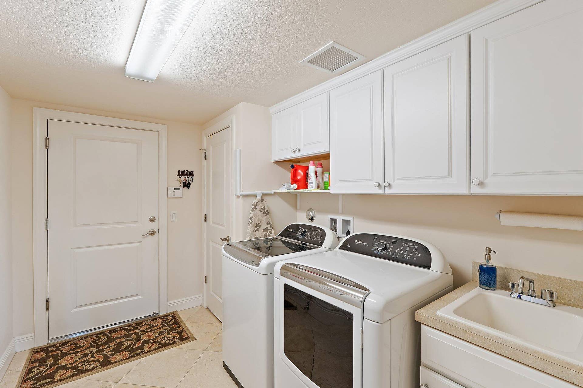 1715 W Hemingway Drive, Juno Beach, FL 33408 IMG_1352