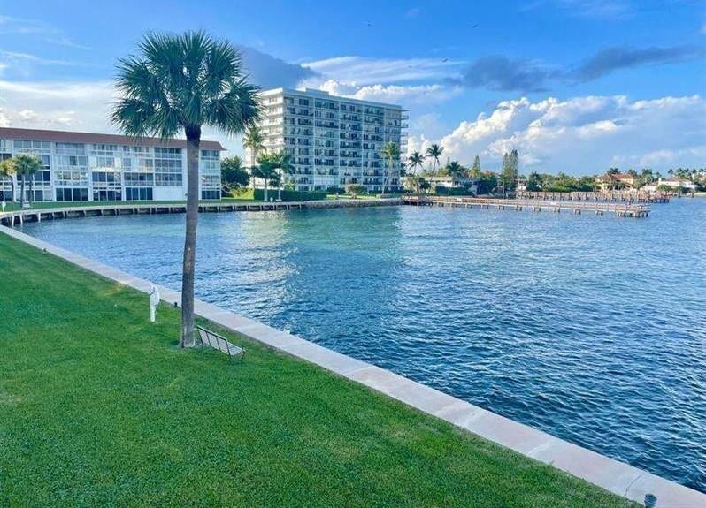 400 Wilma Circle, #105, Riviera Beach, Riviera Beach, FL 33404 Photo 1