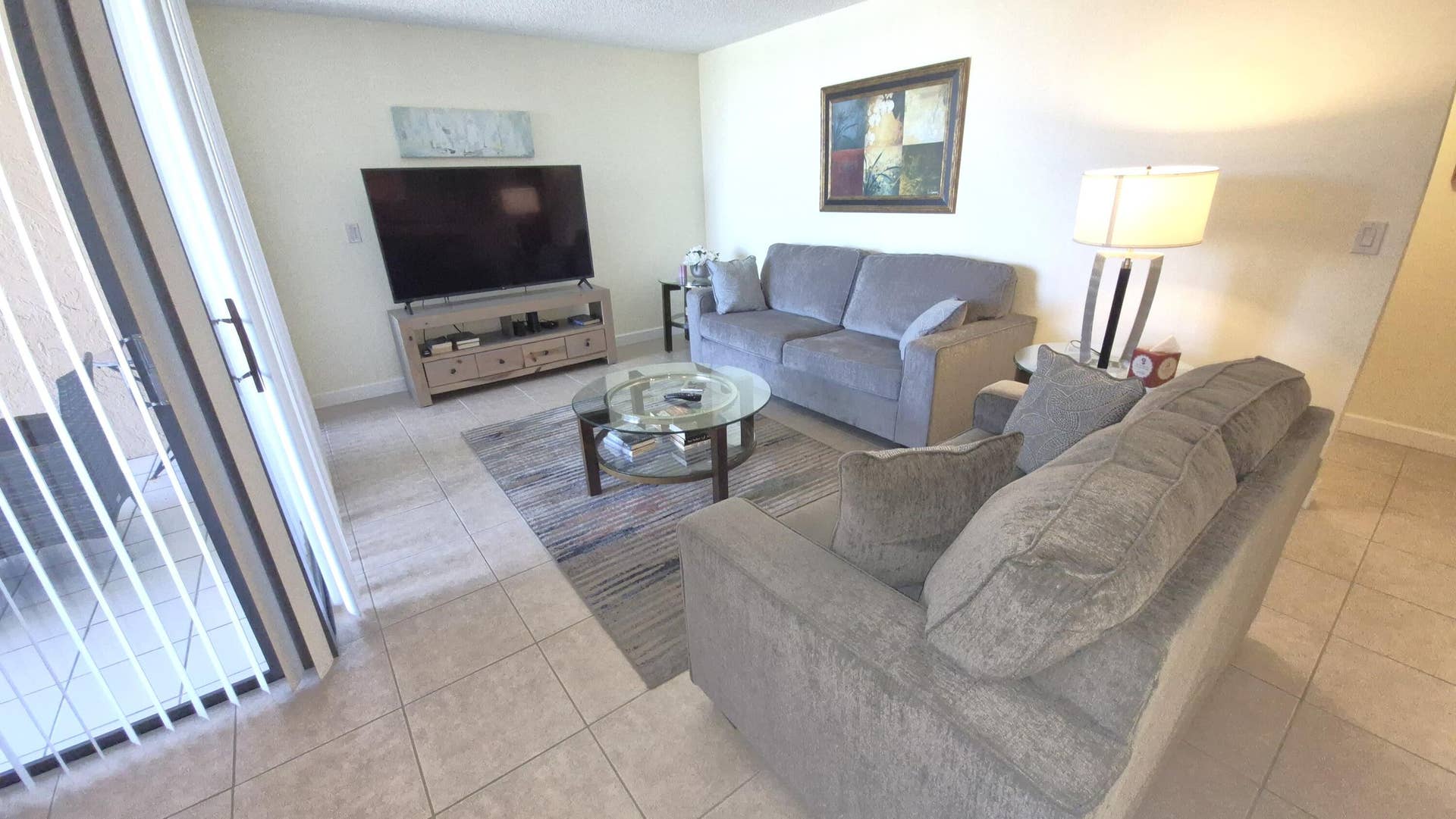 450 Egret Circle, #9403, Delray Beach, FL 33444 living room