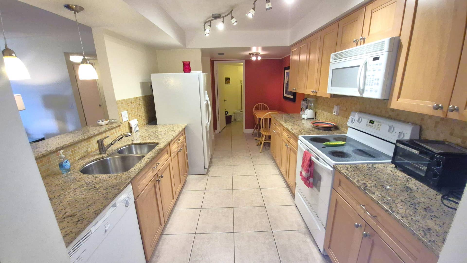 450 Egret Circle, #9403, Delray Beach, FL 33444 kitchen