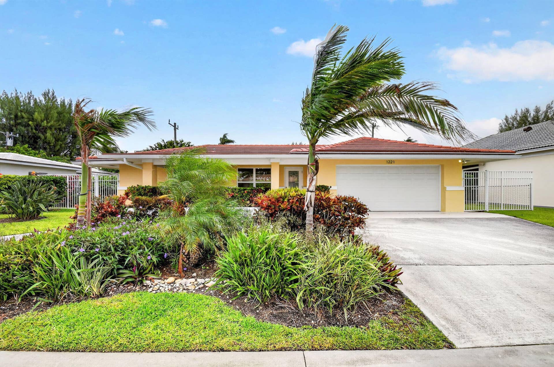 1221 Singer Drive, Singer Island, Singer Island, FL 33404 1-web-or-mls-1221 Singer Dr (1)