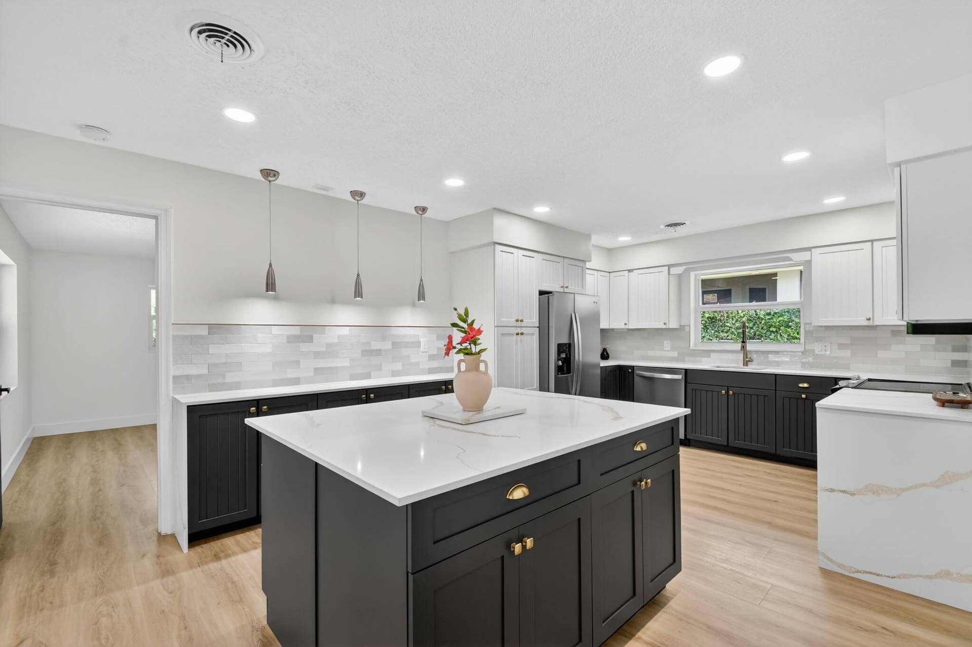 1221 Singer Drive, Singer Island, Singer Island, FL 33404 15-web-or-mls-1221 Singer Dr (15)