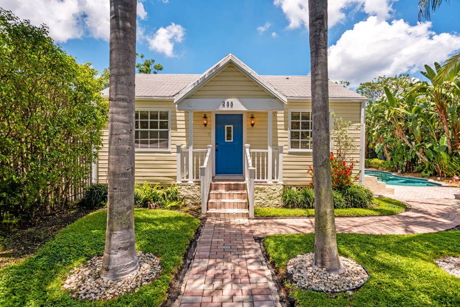 Property photo for 255 NE 12th Street, Delray Beach, FL