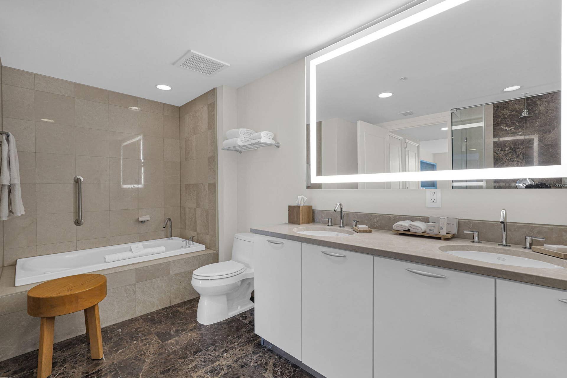 505 N Fort Lauderdale Beach Boulevard, #713, Fort Lauderdale, FL 33304 23-web-or-mls-DSC00761