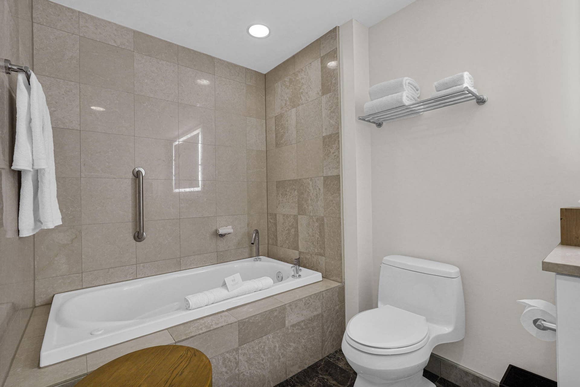 505 N Fort Lauderdale Beach Boulevard, #713, Fort Lauderdale, FL 33304 21-web-or-mls-DSC00690