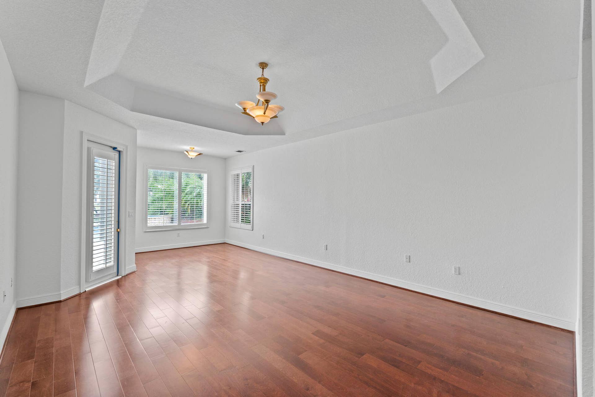 10251 N Lake Vista Circle, Davie, FL 33328 33-web-or-mls-A7406031