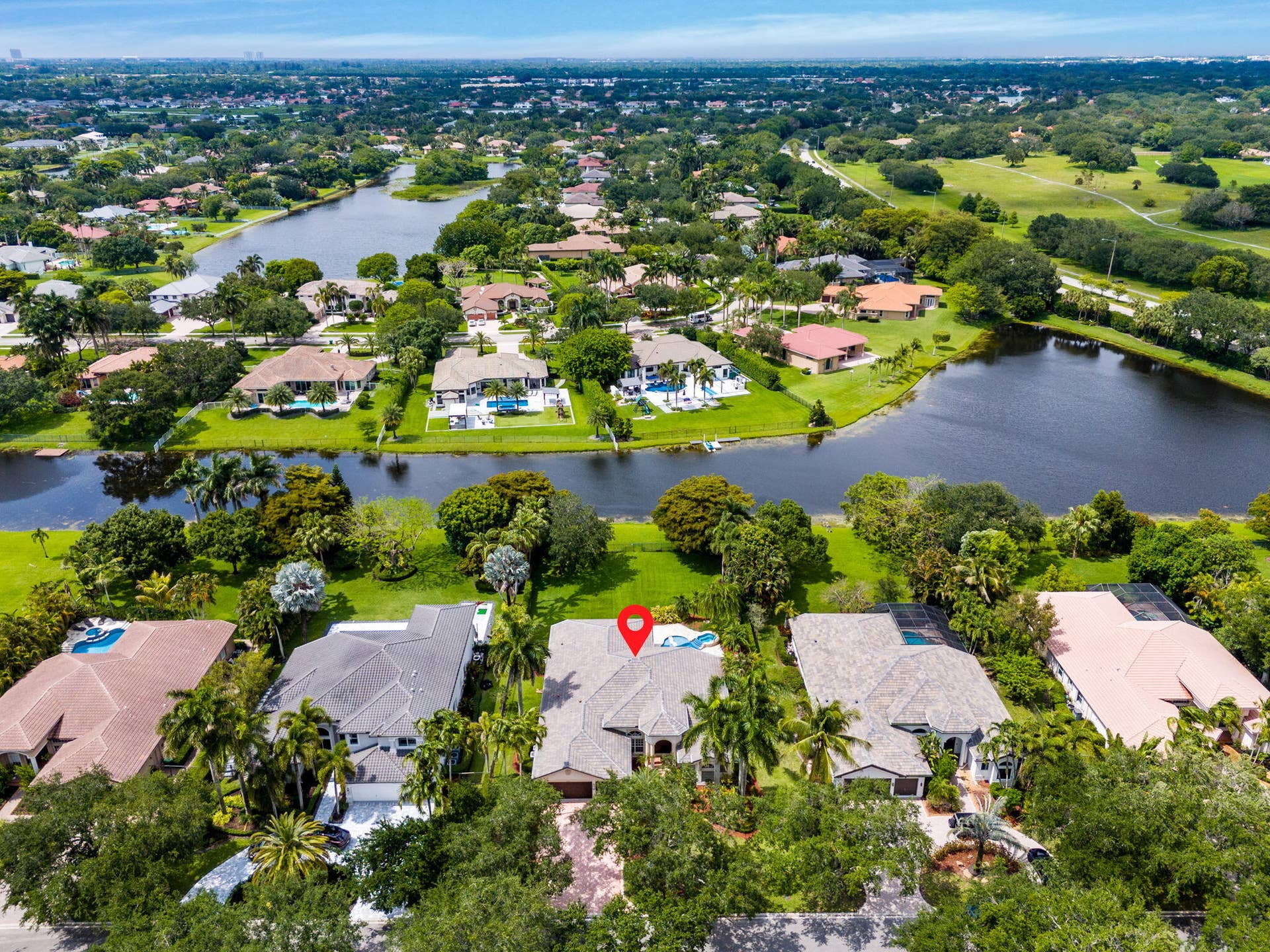 10251 N Lake Vista Circle, Davie, FL 33328 64-web-or-mls-DJI_20260513152212_0705_D-