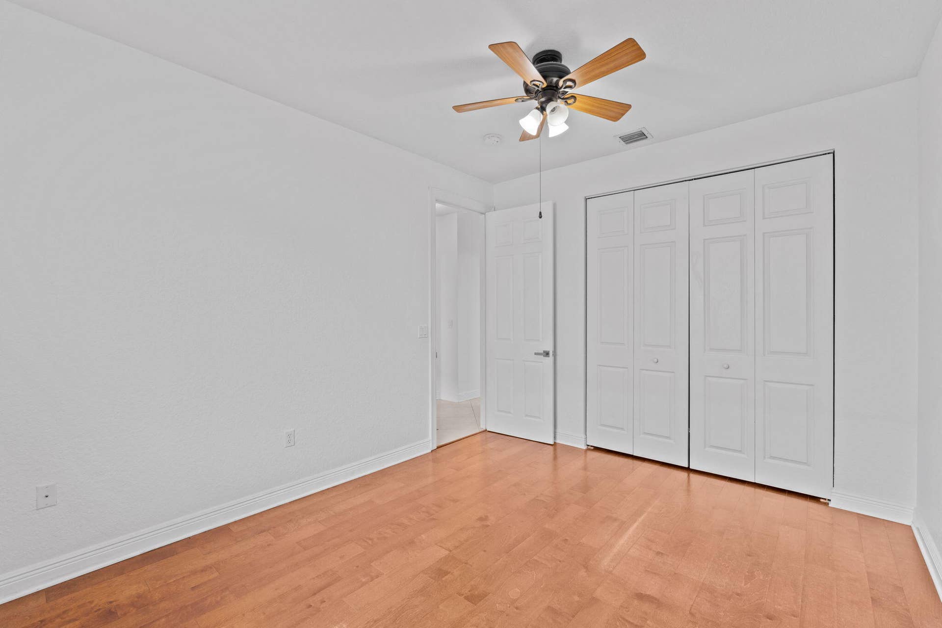 10251 N Lake Vista Circle, Davie, FL 33328 29-web-or-mls-A7406016
