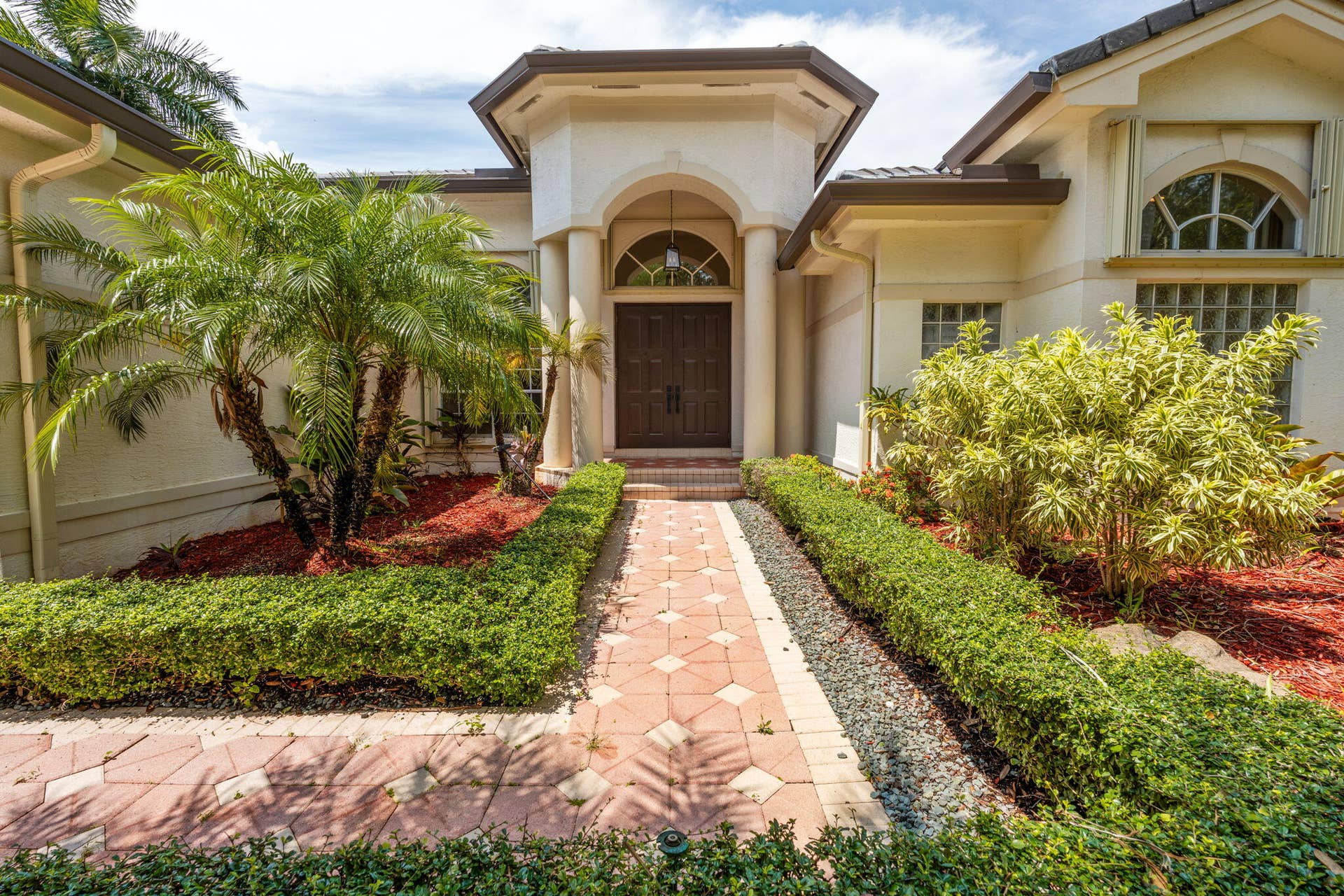 10251 N Lake Vista Circle, Davie, FL 33328 4-web-or-mls-A7406170