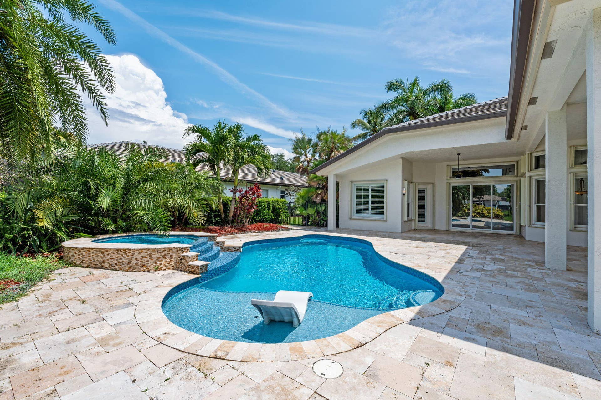 10251 N Lake Vista Circle, Davie, FL 33328 53-web-or-mls-A7406135
