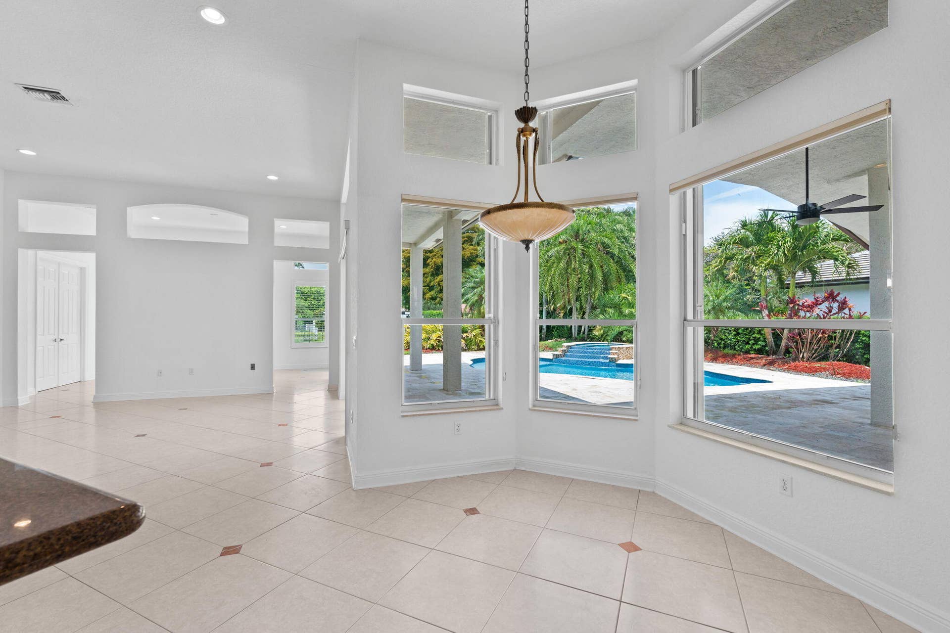 10251 N Lake Vista Circle, Davie, FL 33328 15-web-or-mls-A7406147