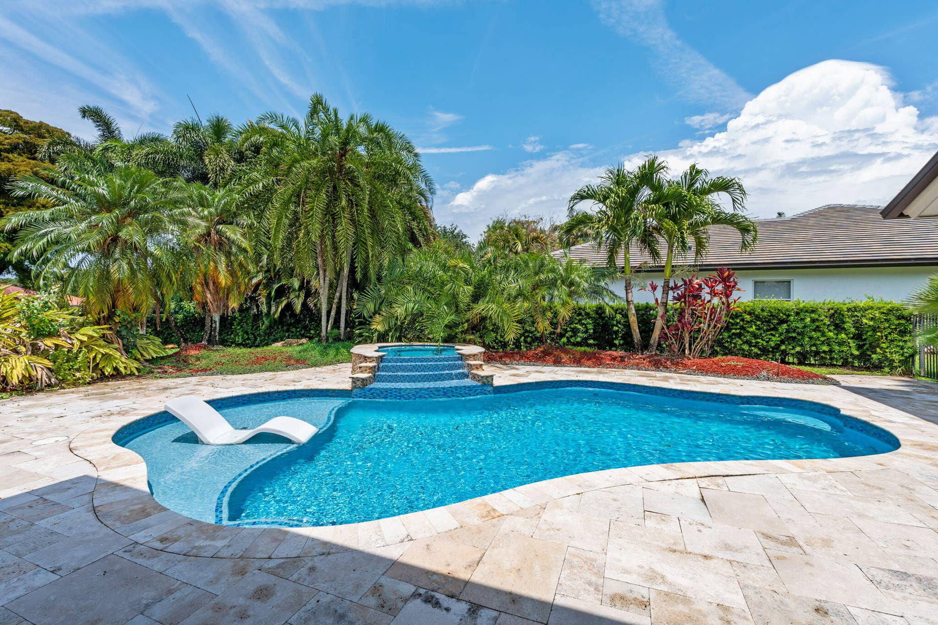 10251 N Lake Vista Circle, Davie, FL 33328 51-web-or-mls-A7406131