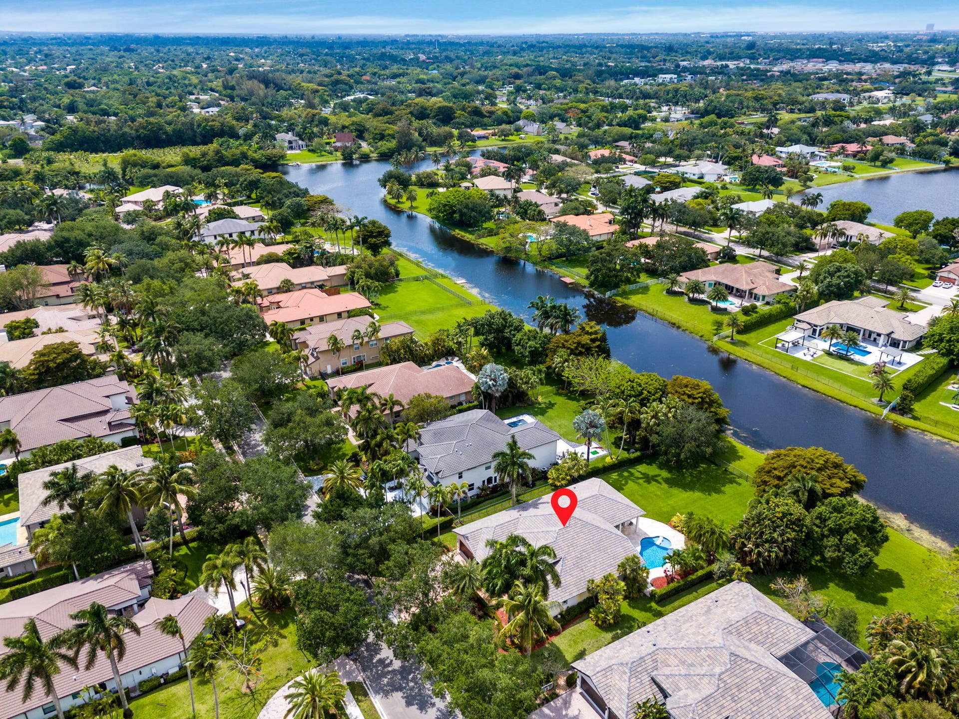 10251 N Lake Vista Circle, Davie, FL 33328 68-web-or-mls-DJI_20260513152232_0707_D-