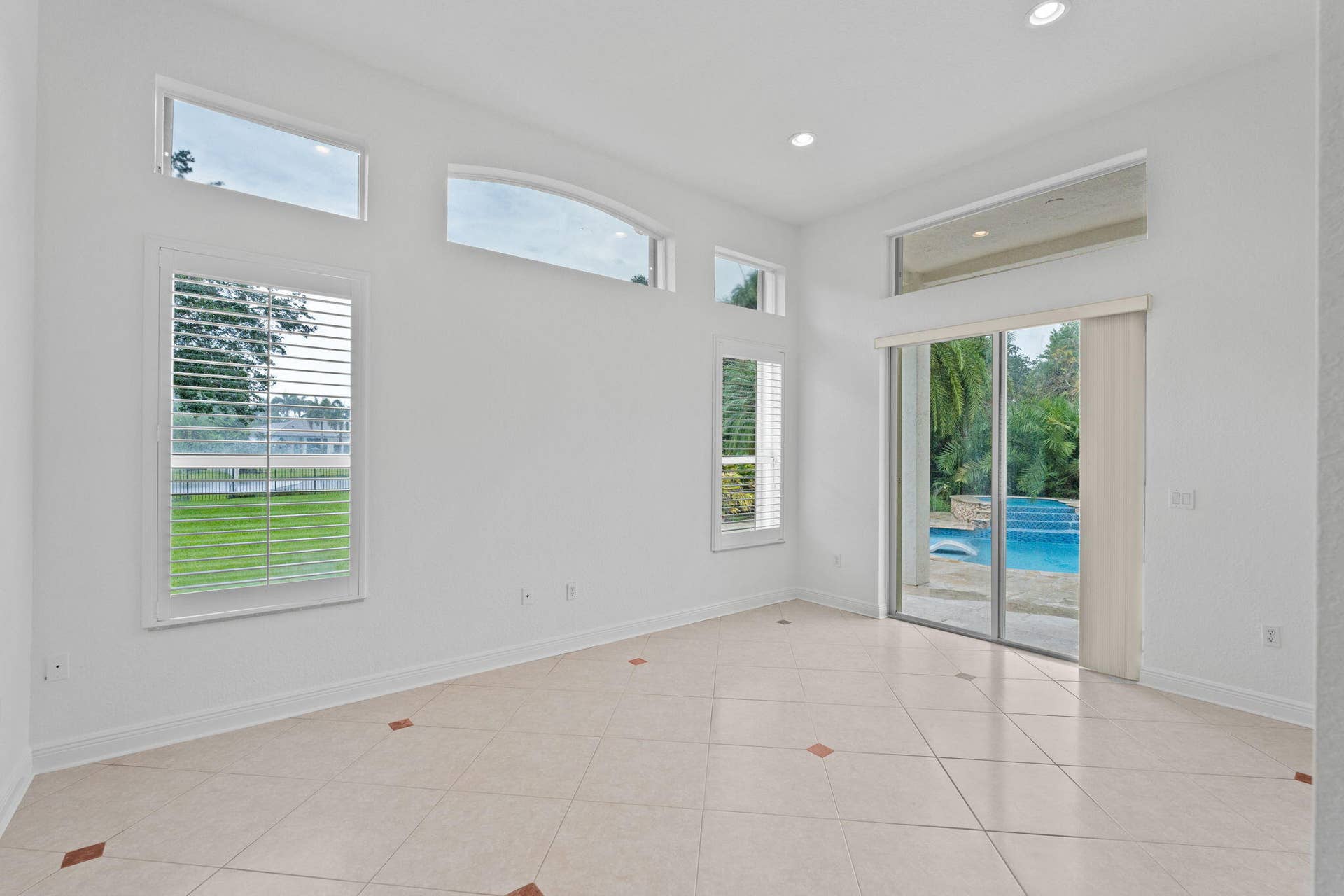 10251 N Lake Vista Circle, Davie, FL 33328 11-web-or-mls-A7406073