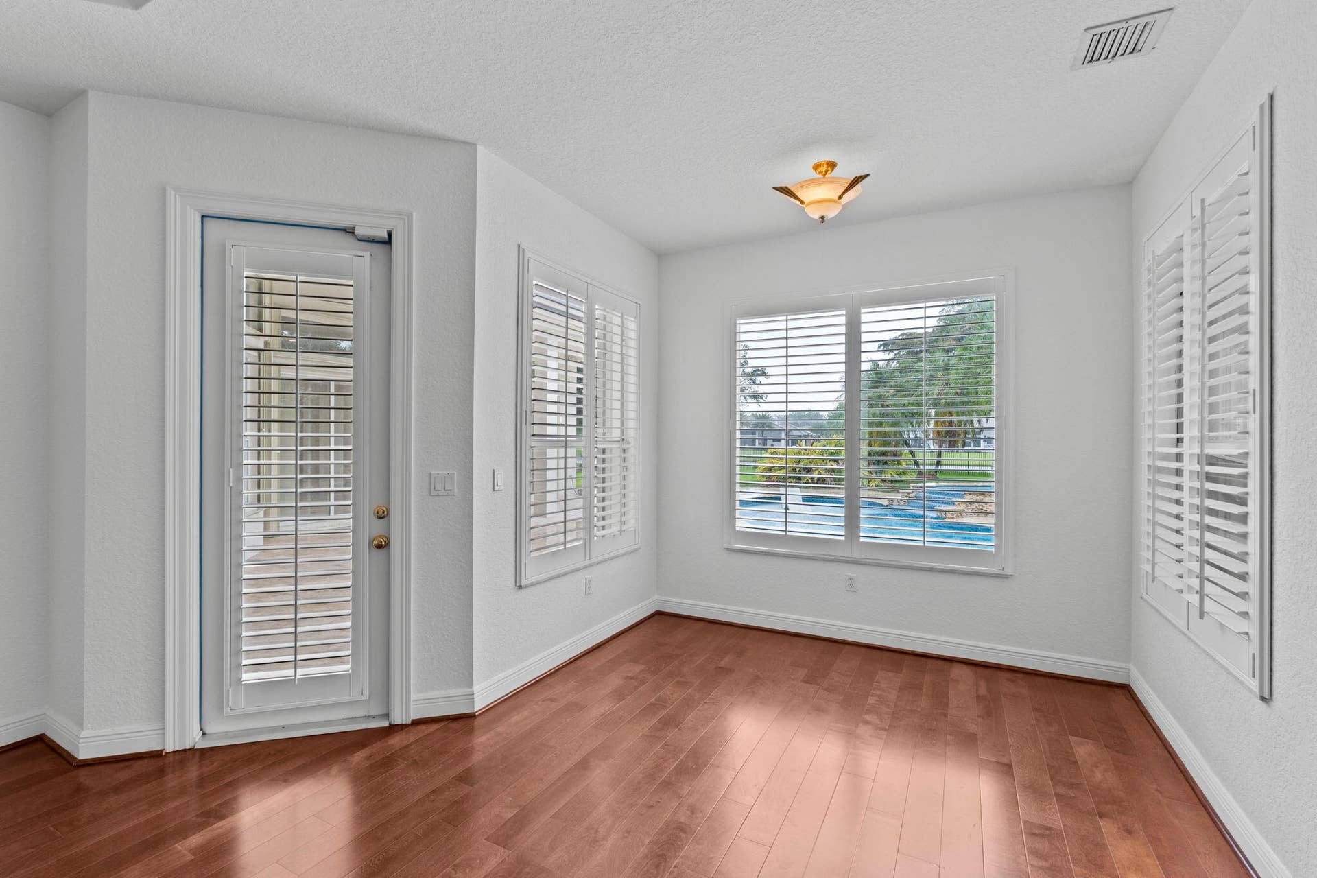 10251 N Lake Vista Circle, Davie, FL 33328 35-web-or-mls-A7406037