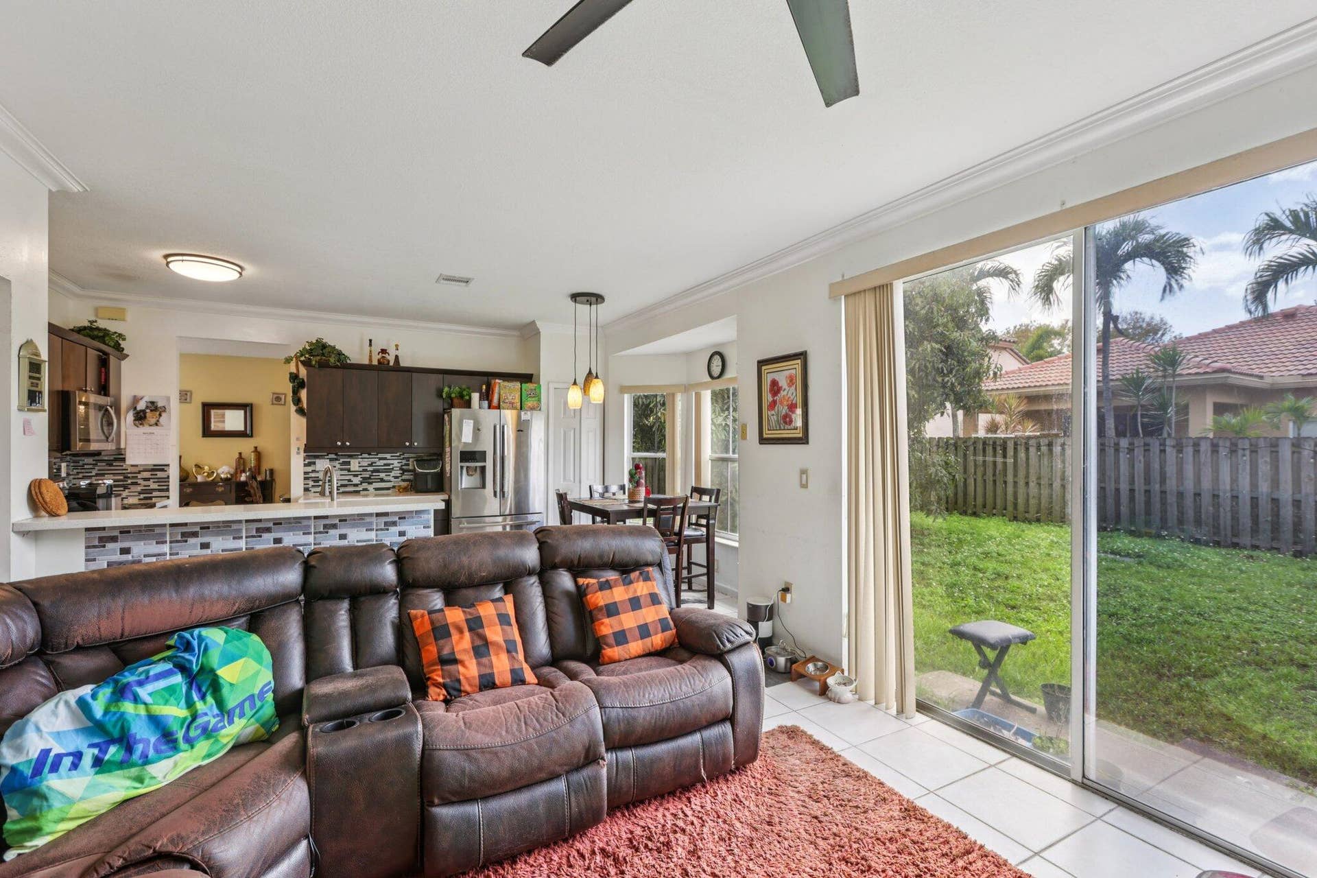 405 E Royal Cove Circle, Davie, FL 33325 22-web-or-mls-E Royal Cove Cir-S0504-022