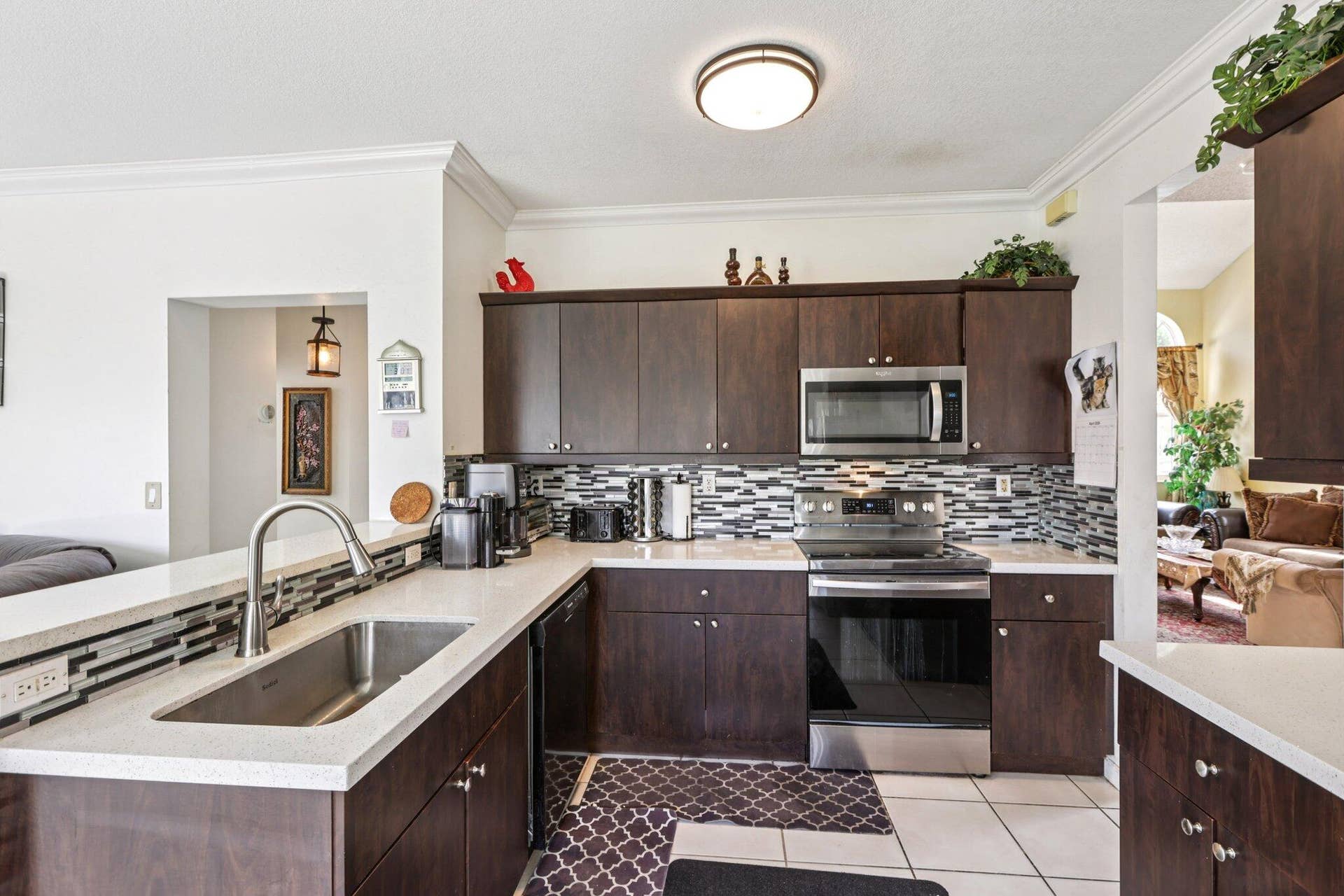405 E Royal Cove Circle, Davie, FL 33325 19-web-or-mls-E Royal Cove Cir-S0504-019