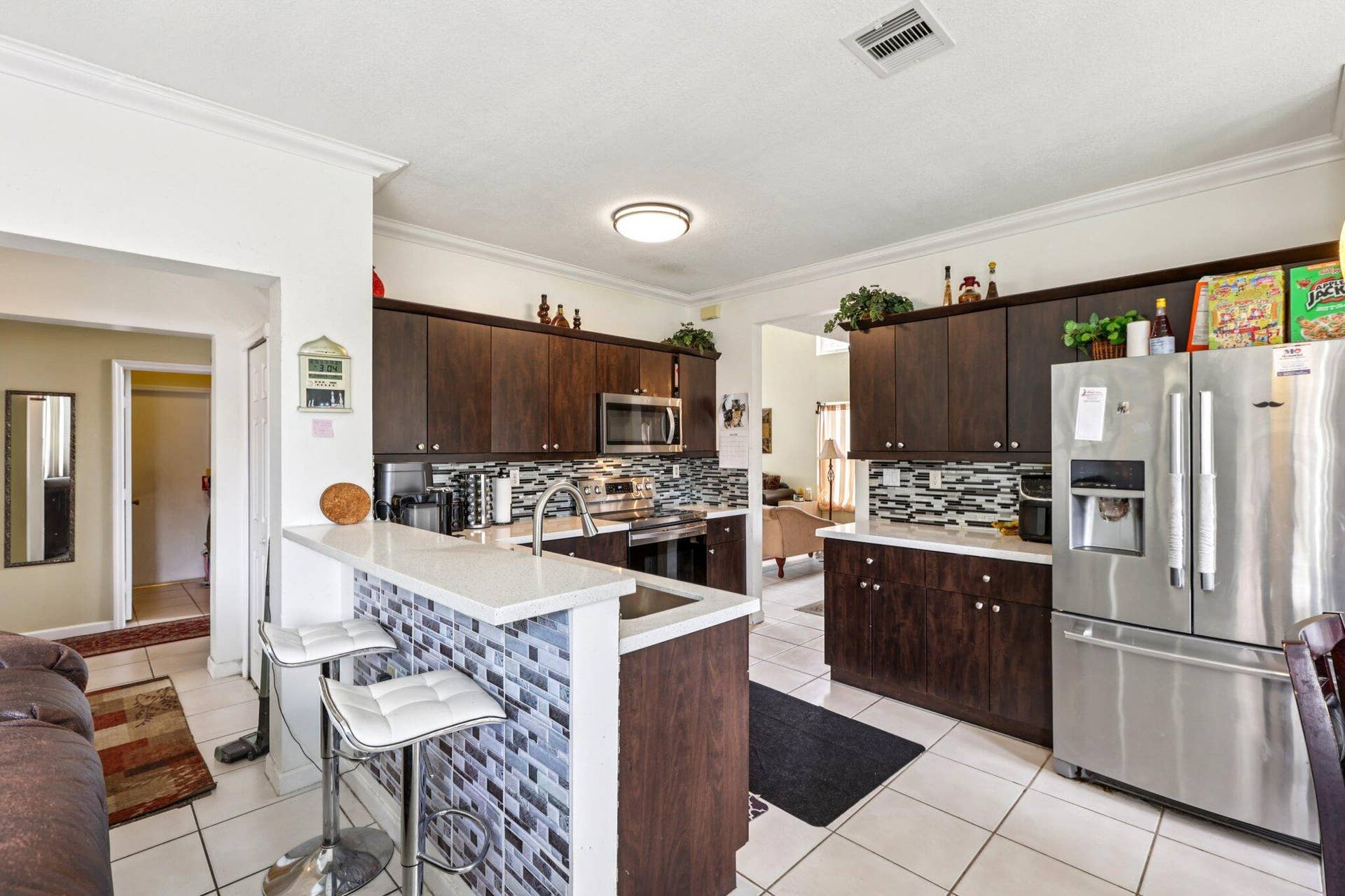 405 E Royal Cove Circle, Davie, FL 33325 20-web-or-mls-E Royal Cove Cir-S0504-020