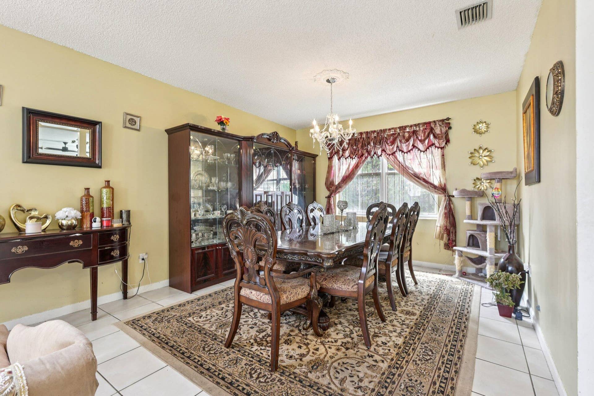 405 E Royal Cove Circle, Davie, FL 33325 14-web-or-mls-E Royal Cove Cir-S0504-014