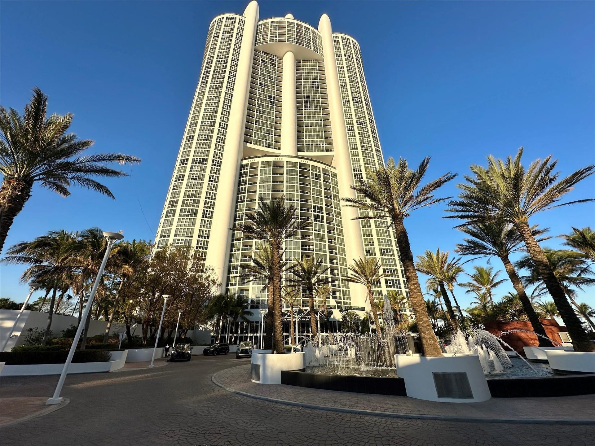 Trump royale building