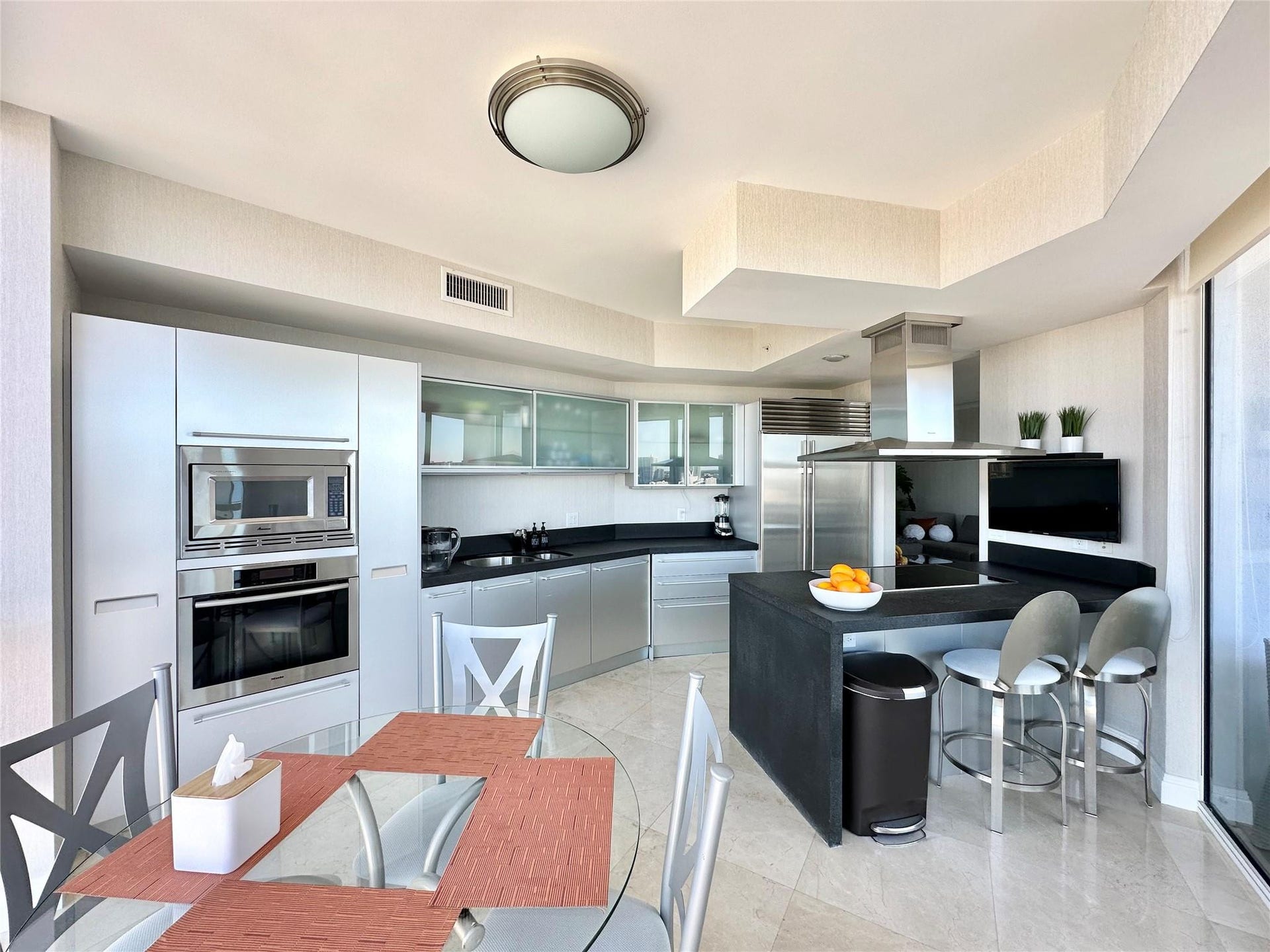 Kitchen another view