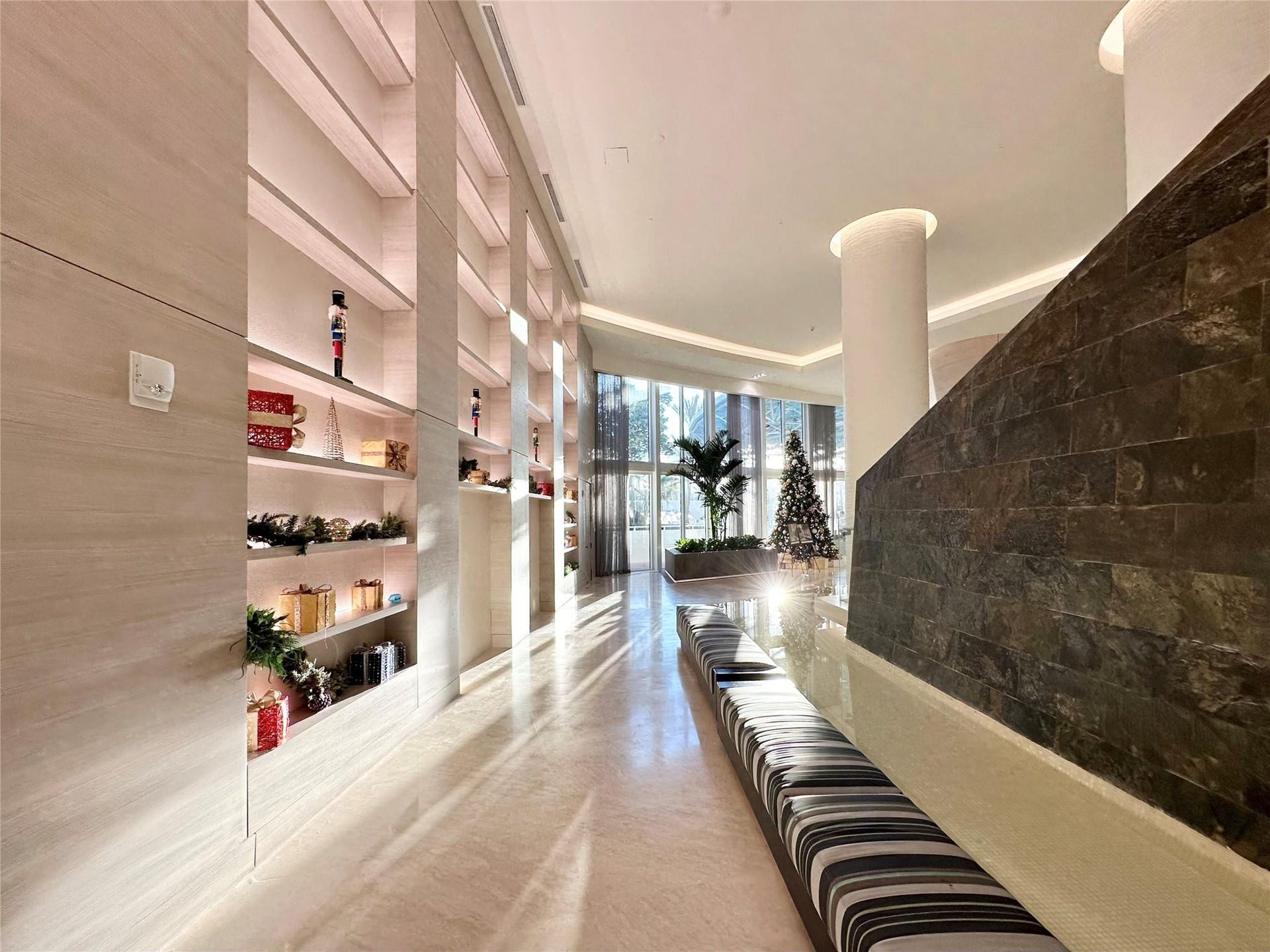 Side view of lobby