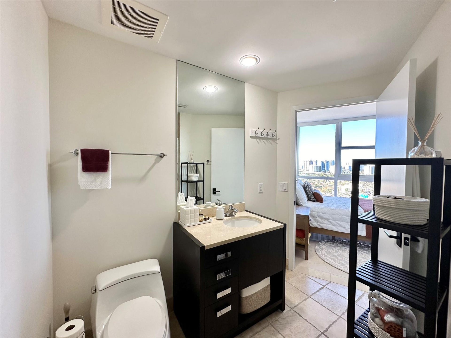 2nd bath in 2nd bed