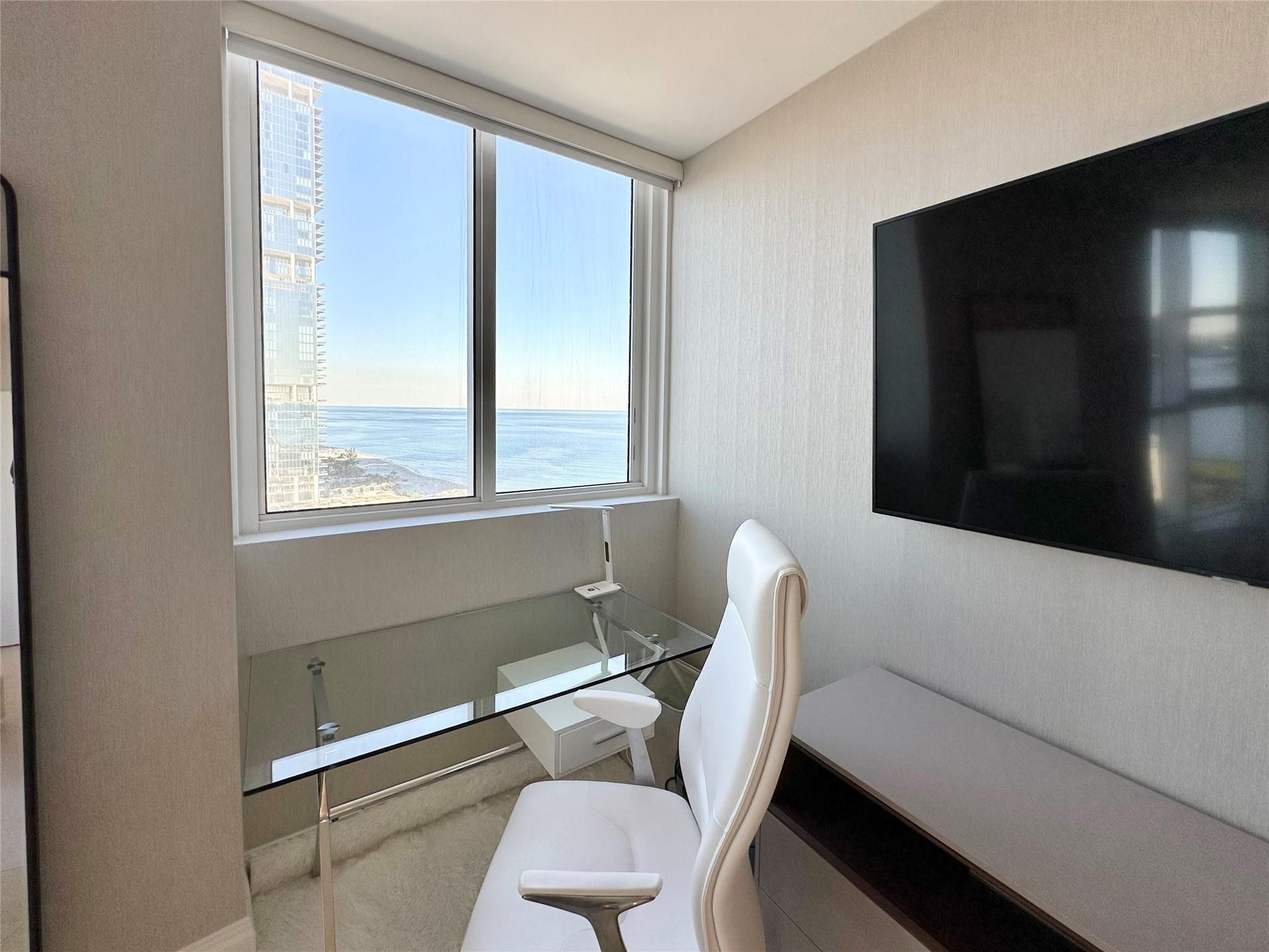 Office nook in master with view to ocean