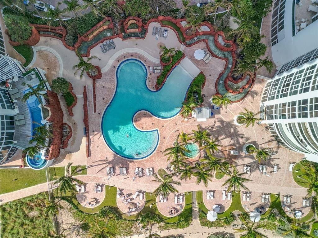 Trump royale and grande pools