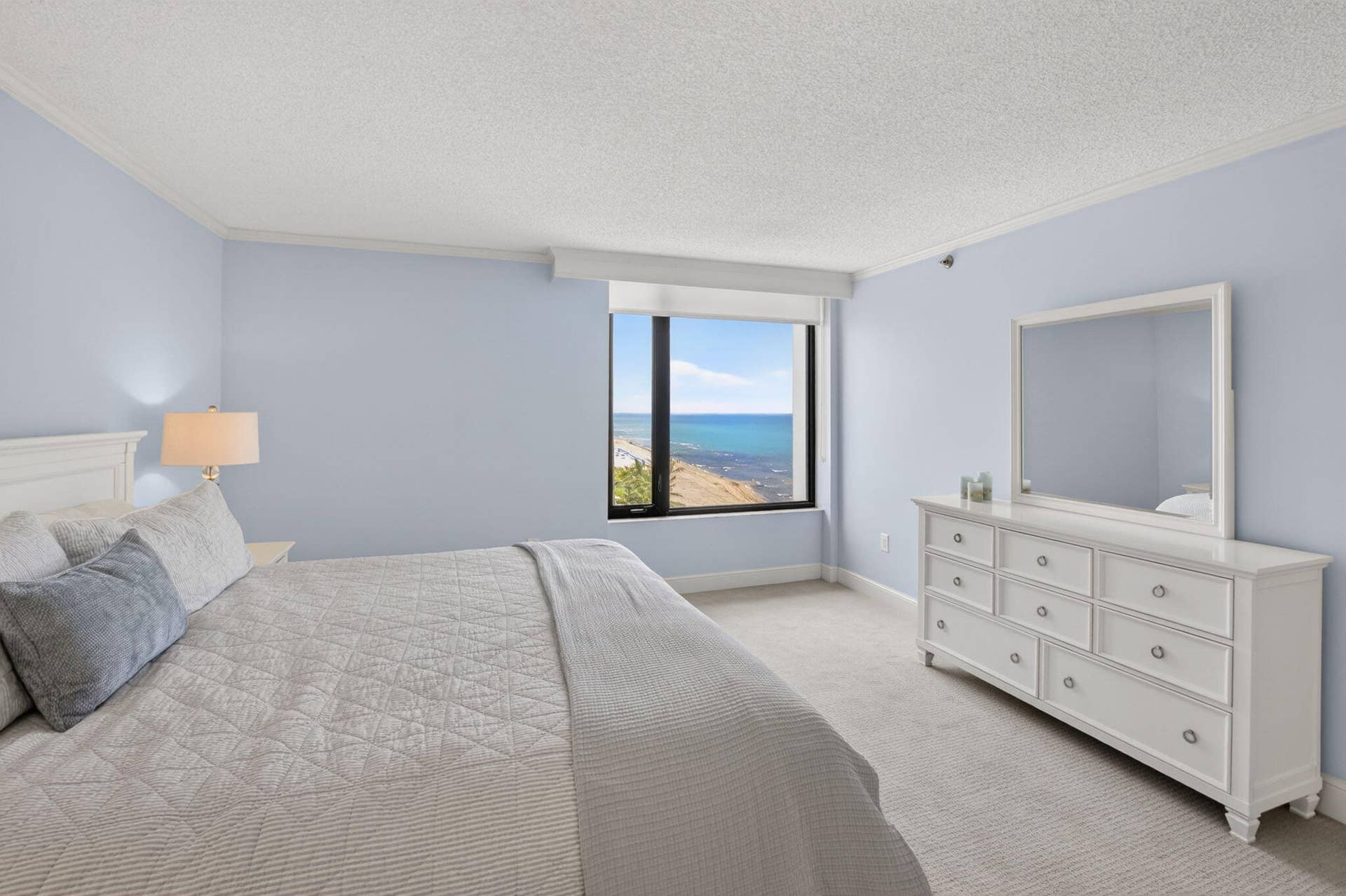 07 Primary Bedroom