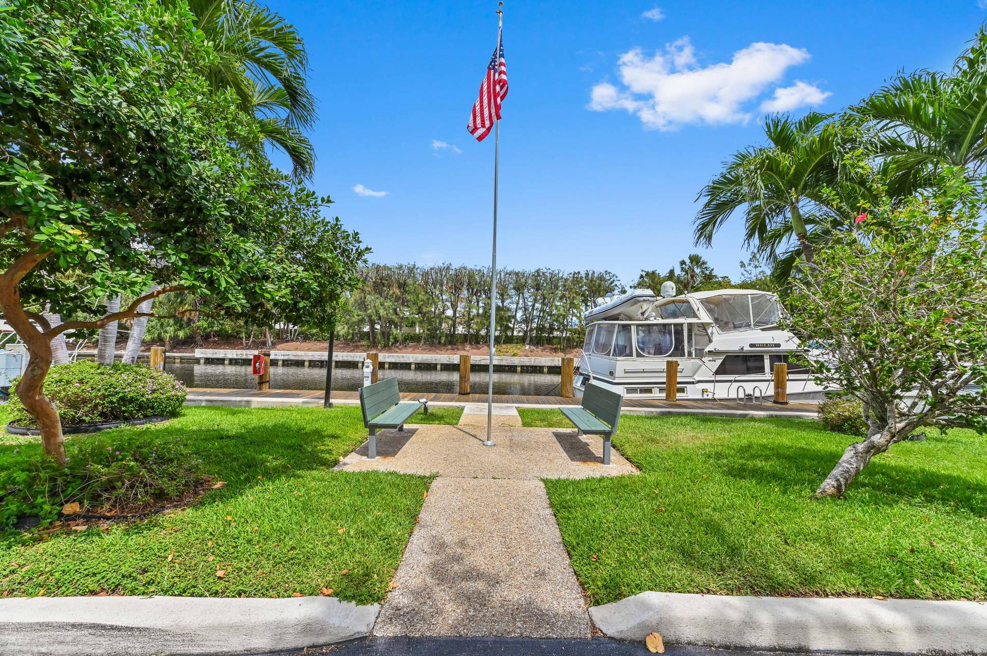 6309 Bay Club Drive, #3, Fort Lauderdale, FL 33308 27 backyard 01