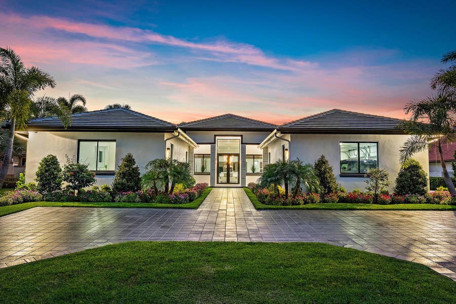 Property photo for 6087 Wildcat Run, West Palm Beach, FL