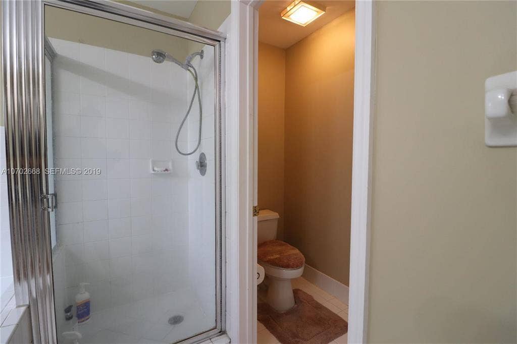 16241 Opal Creek Drive, Weston, FL 33331 17