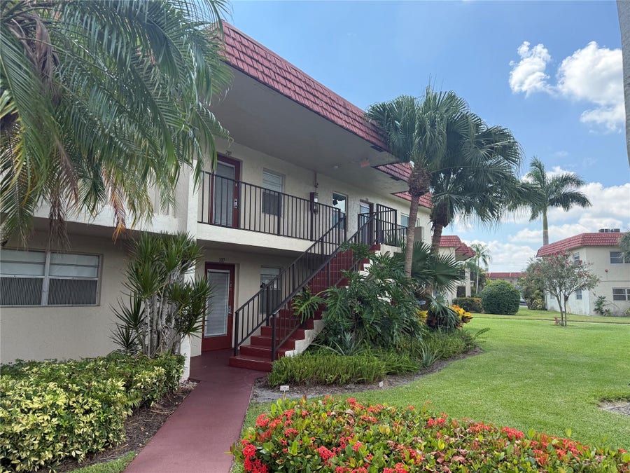Property photo for 32 Abbey Lane, #207, Delray Beach, FL